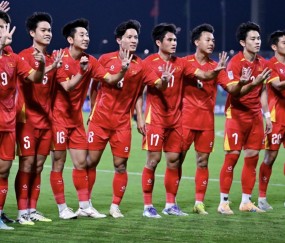 世界杯高清赛事观看-喜提30亿越南盾！越南队6战5胜+只输中国队 连续2场染红缔造耻辱